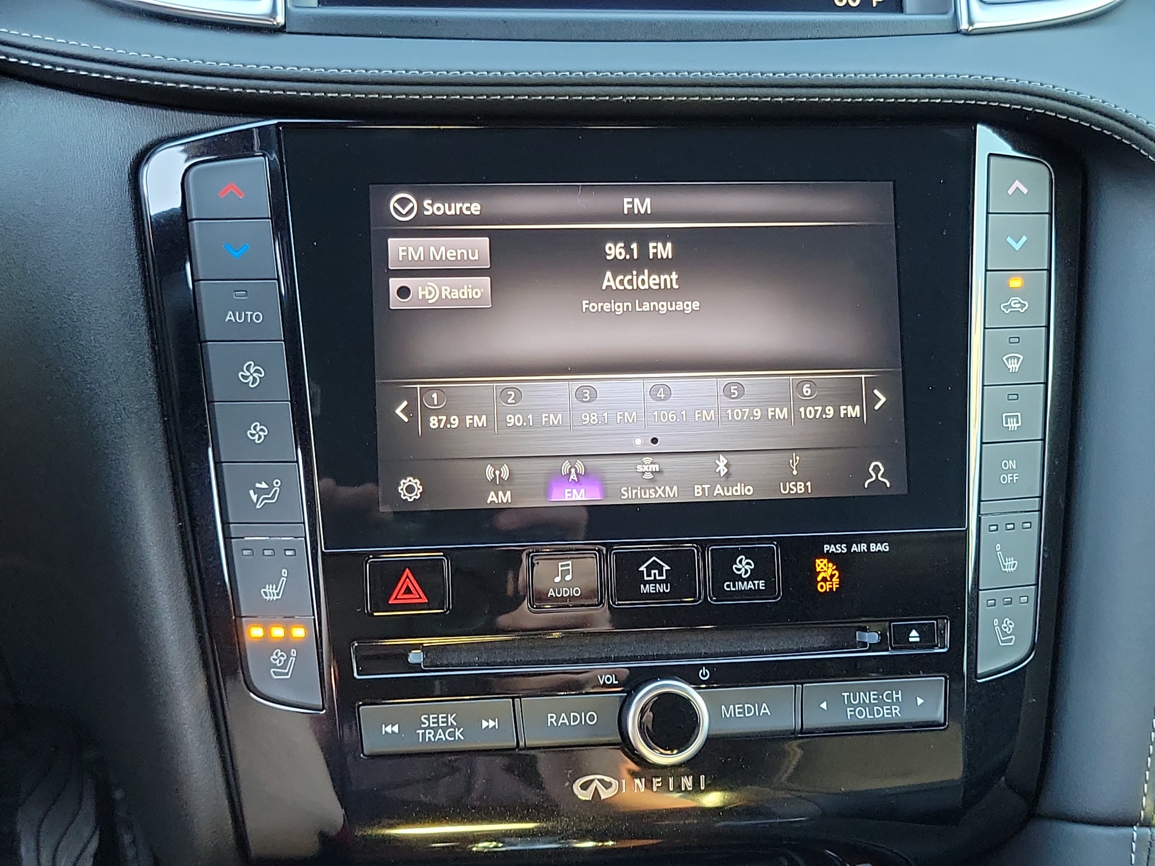 Used 2023 INFINITI QX55 Essential AWD/4WD image 18