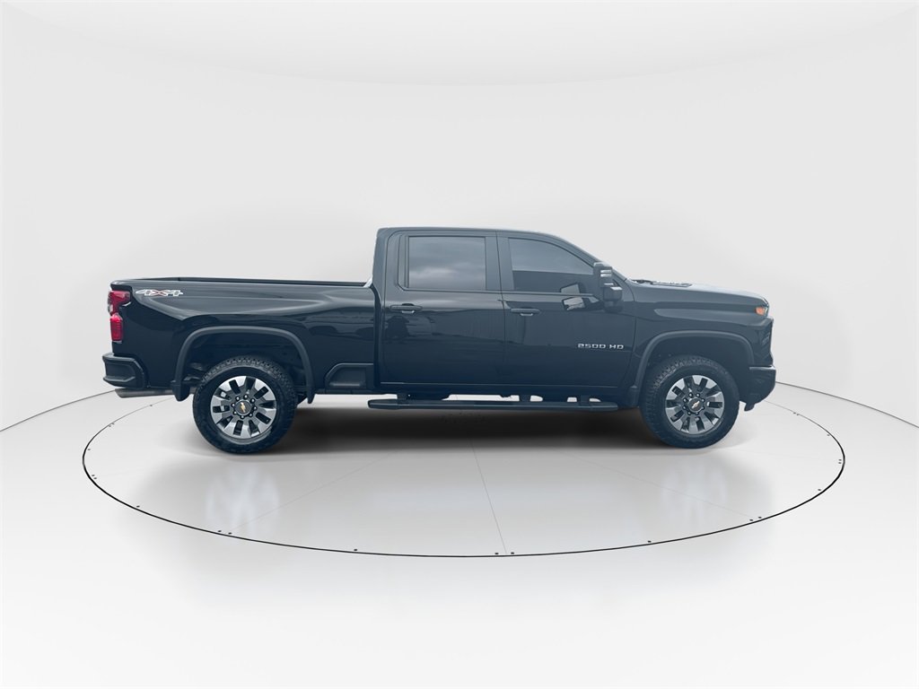 Used 2025 Chevrolet Silverado 2500 Custom image 9