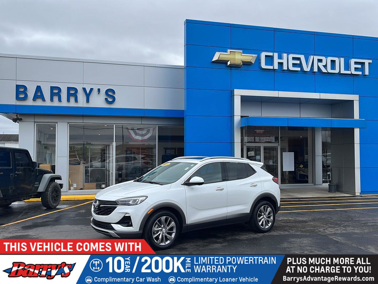 Used 2022 Buick Encore GX Essence w/ Advanced Technology Package FWD image 1