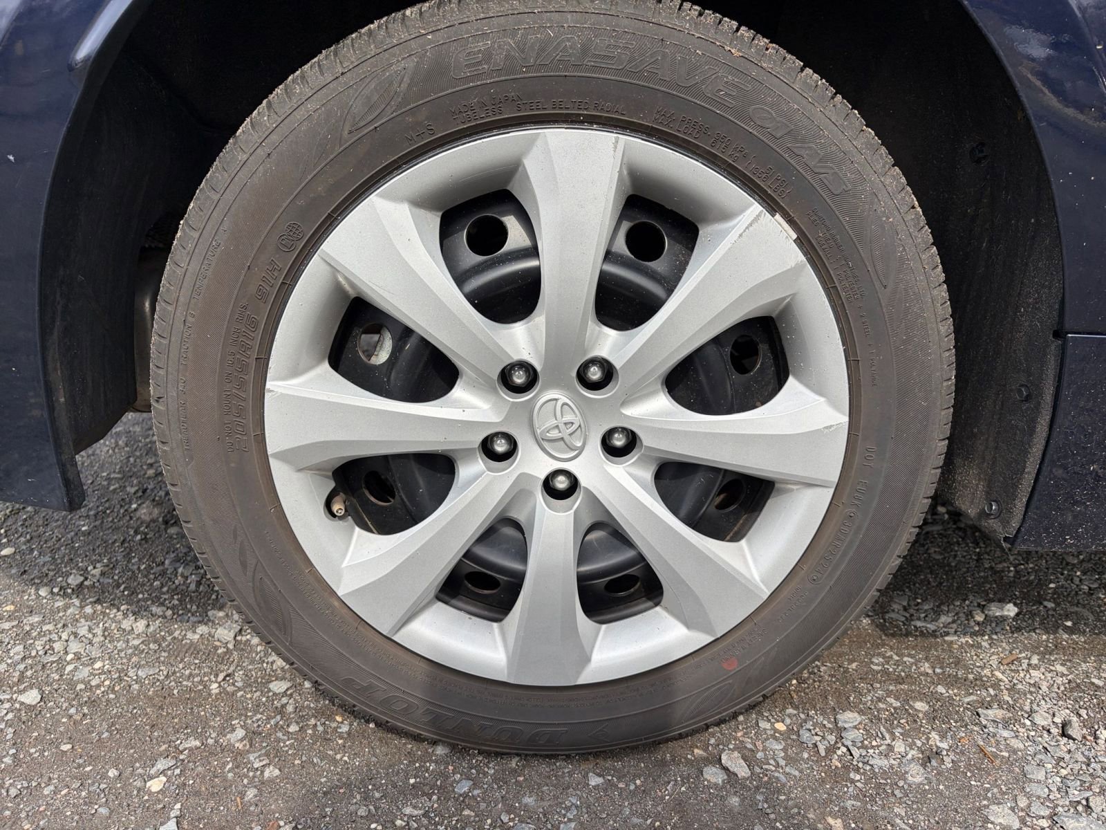 Used 2025 Toyota Corolla LE image 28
