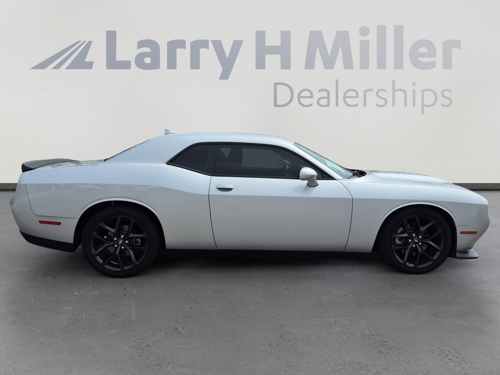 Used 2022 Dodge Challenger GT w/ Blacktop Package image 6
