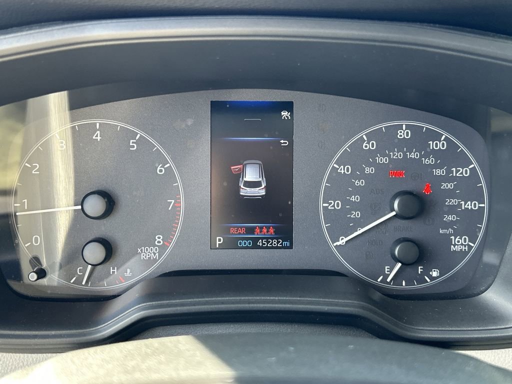 Used 2023 Toyota Corolla Cross L image 23