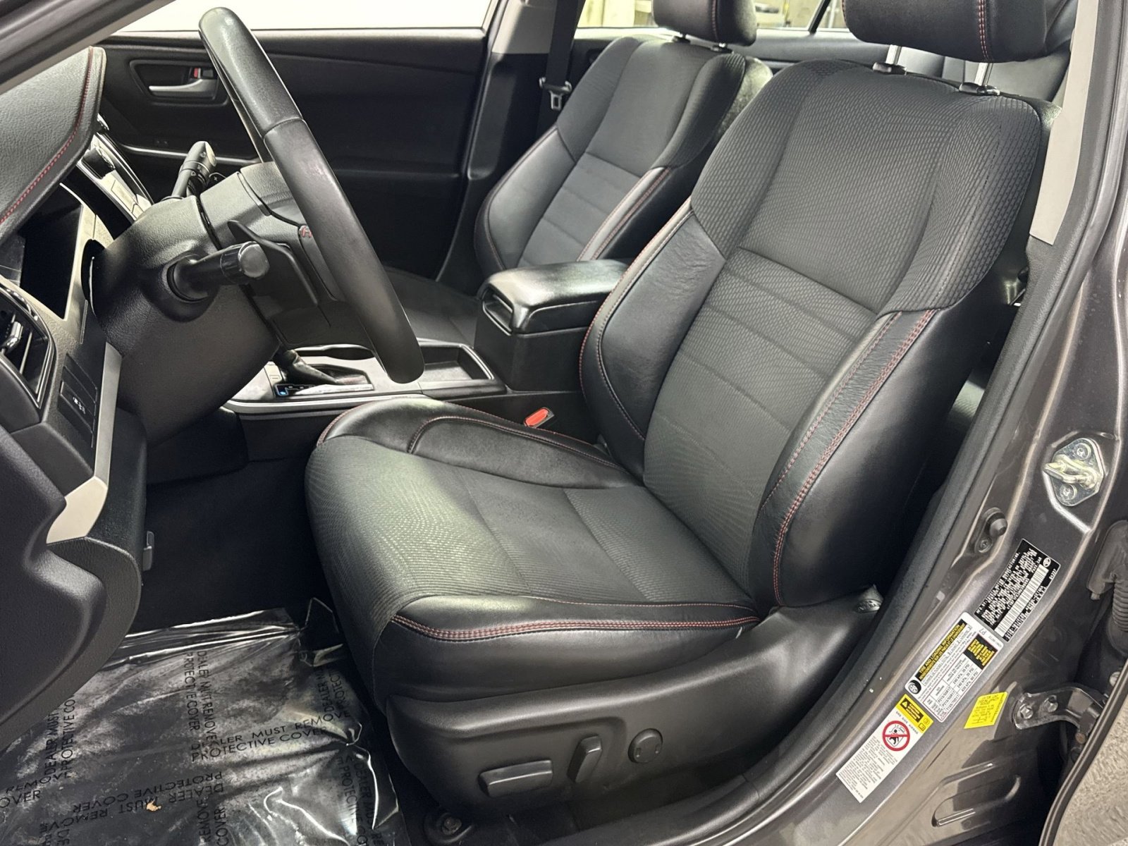 Used 2017 Toyota Camry SE image 17