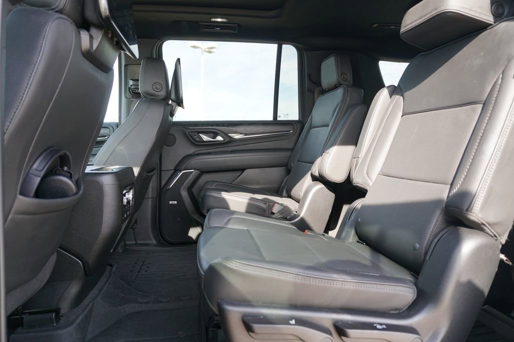 Used 2023 GMC Yukon XL Denali w/ Advanced Technology Package image 23