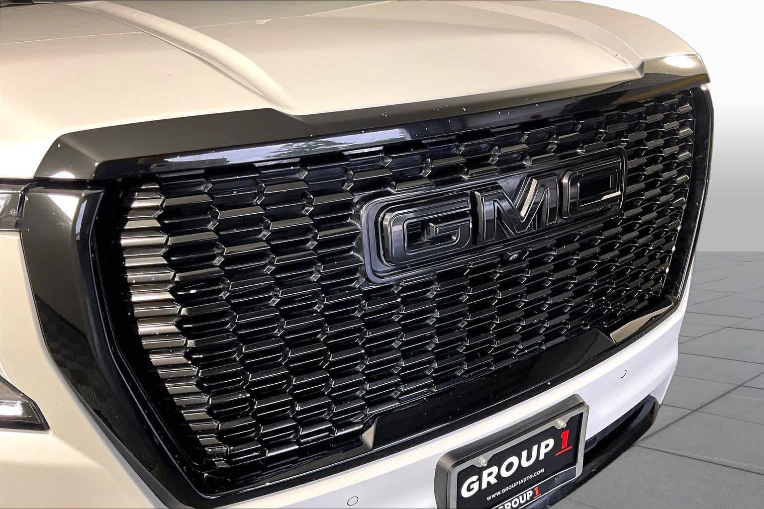 Used 2023 GMC Yukon Denali w/ Denali Reserve Package AWD/4WD image 29