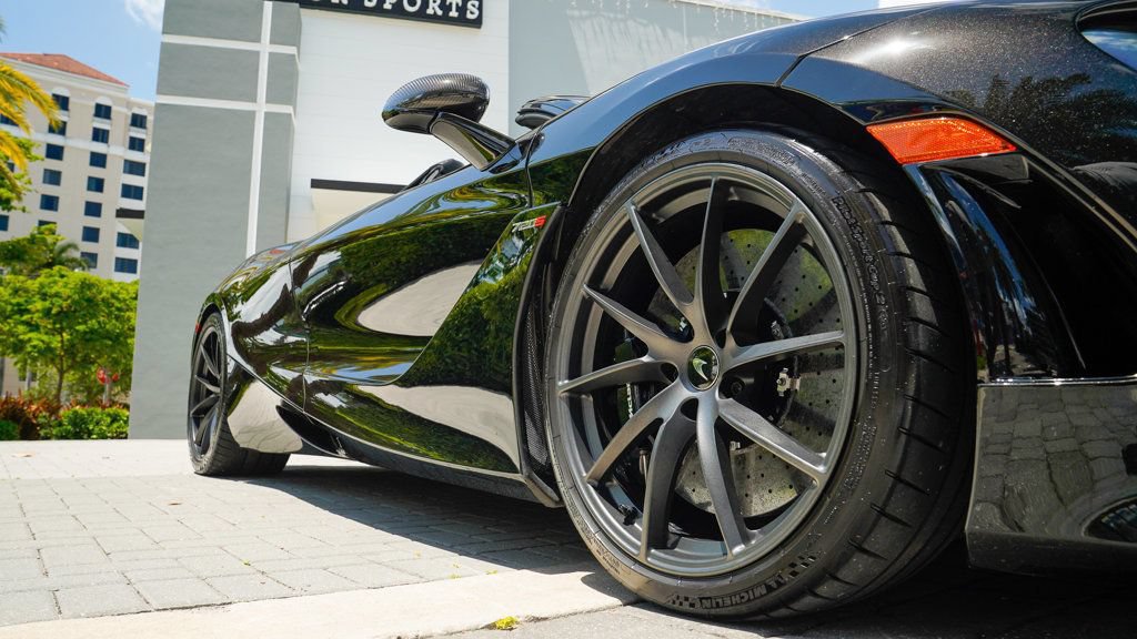 Used 2021 McLaren 720S Spider RWD image 30