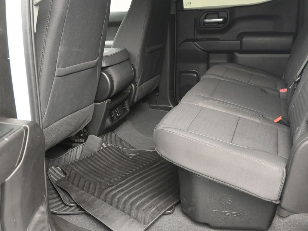 Used 2024 Chevrolet Silverado 1500 Custom image 14