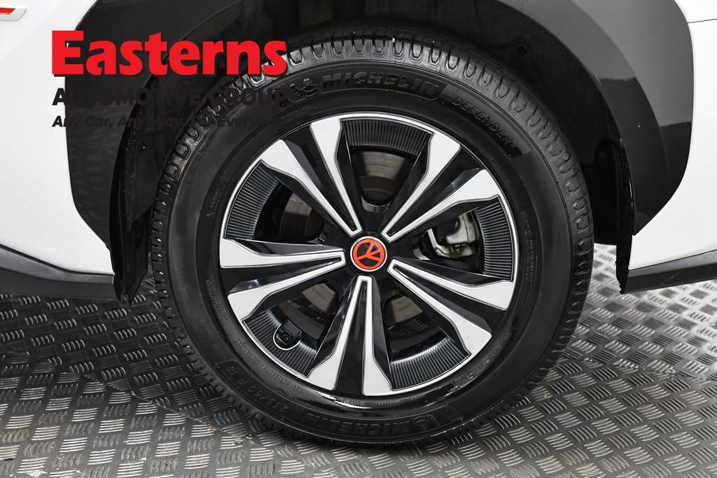 Used 2023 Toyota bZ4X XLE w/ Weather Package image 32