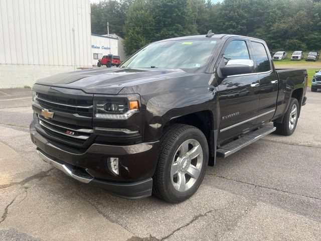 Used 2018 Chevrolet Silverado 1500 LTZ Z71 w/ LTZ Plus Package AWD/4WD image 10