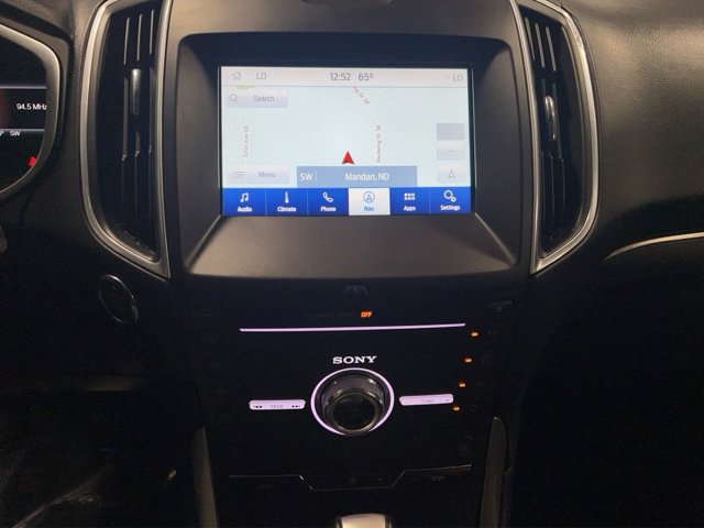 Used 2017 Ford Edge Titanium w/ Technology Package AWD/4WD image 6
