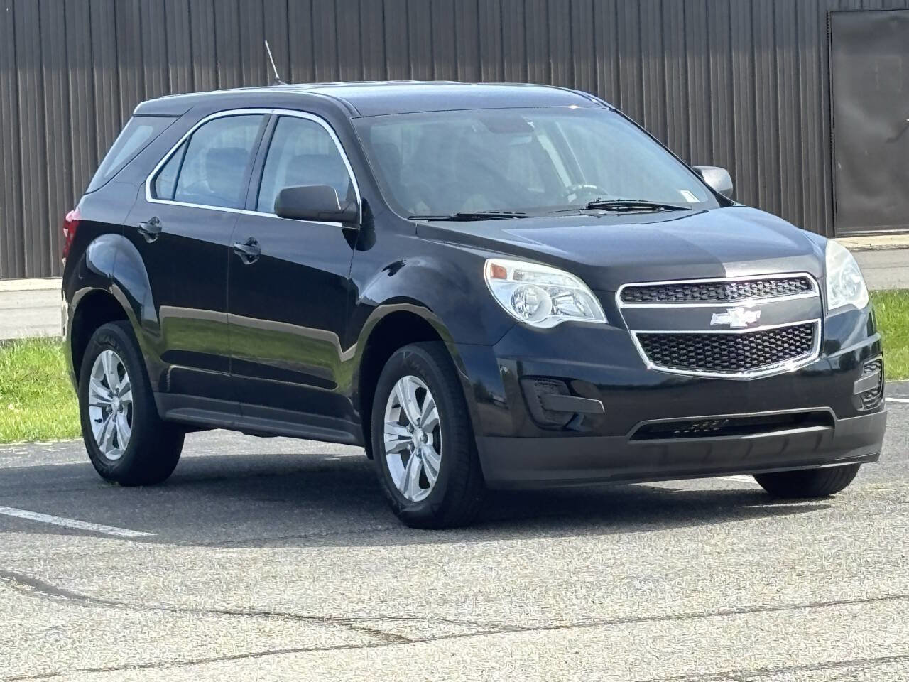Used 2014 Chevrolet Equinox LS image 1