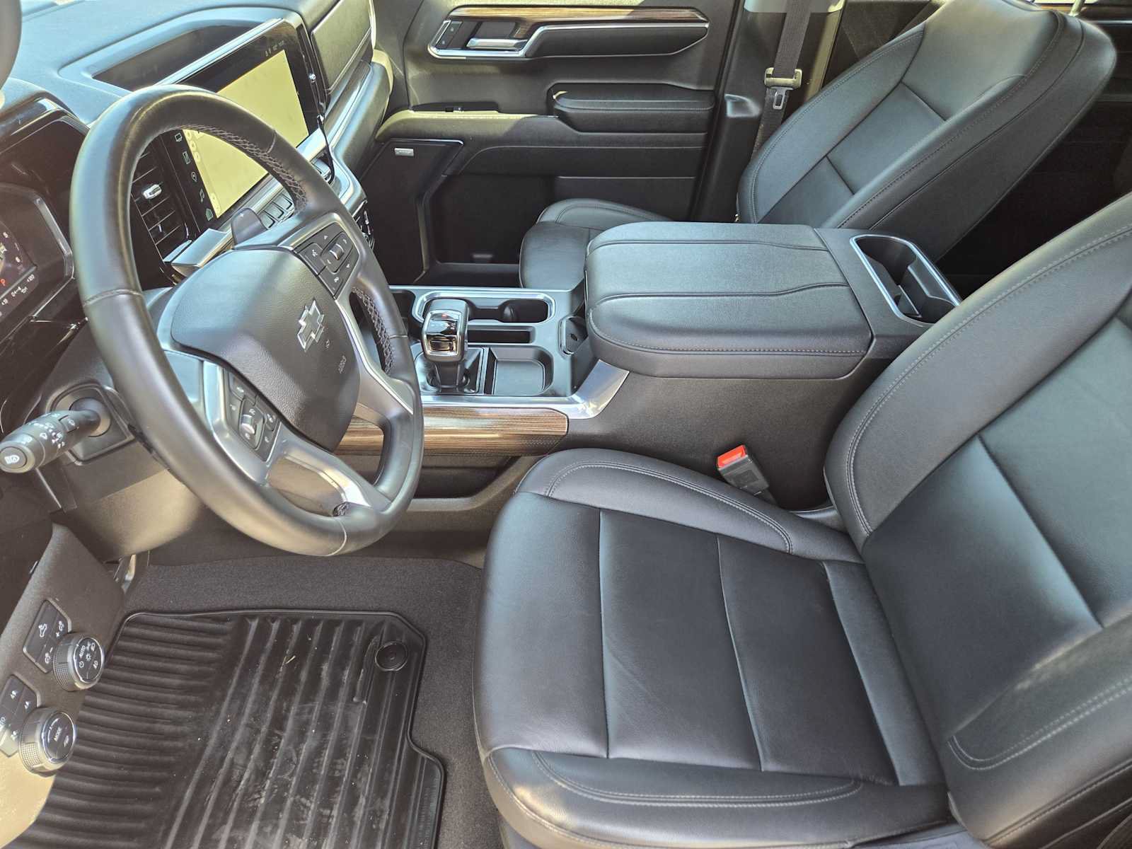 Certified 2024 Chevrolet Silverado 1500 RST w/ Convenience Package II AWD/4WD image 14