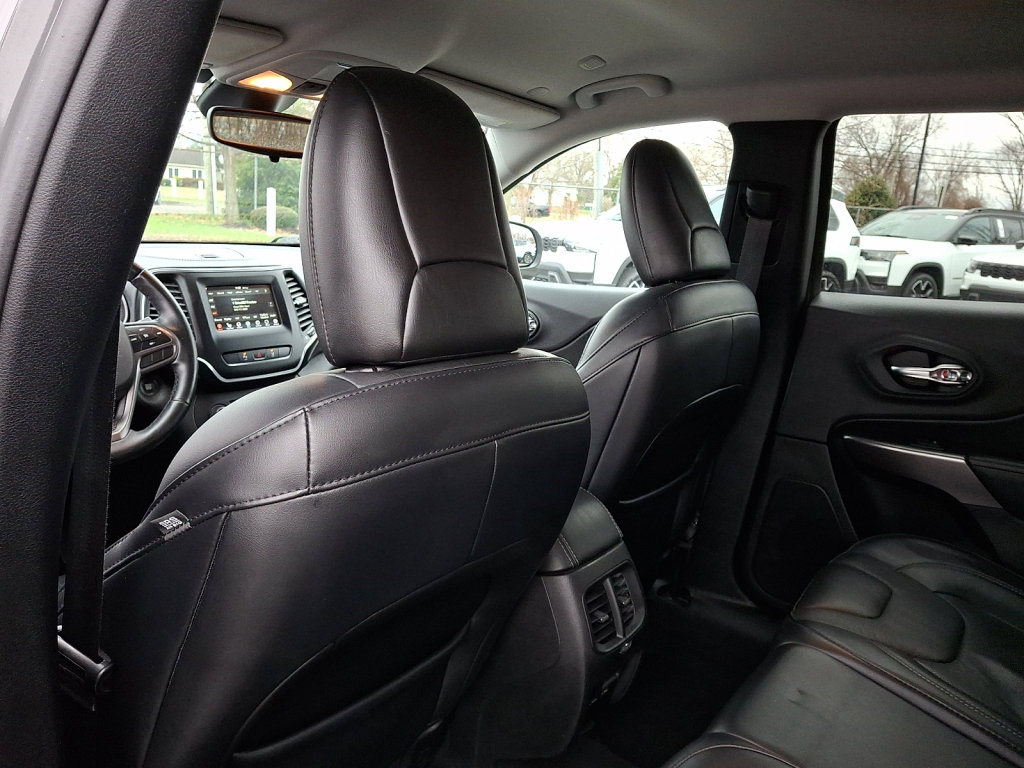 Used 2020 Jeep Cherokee Latitude Lux w/ Quick Order Package 2YH Lux image 21