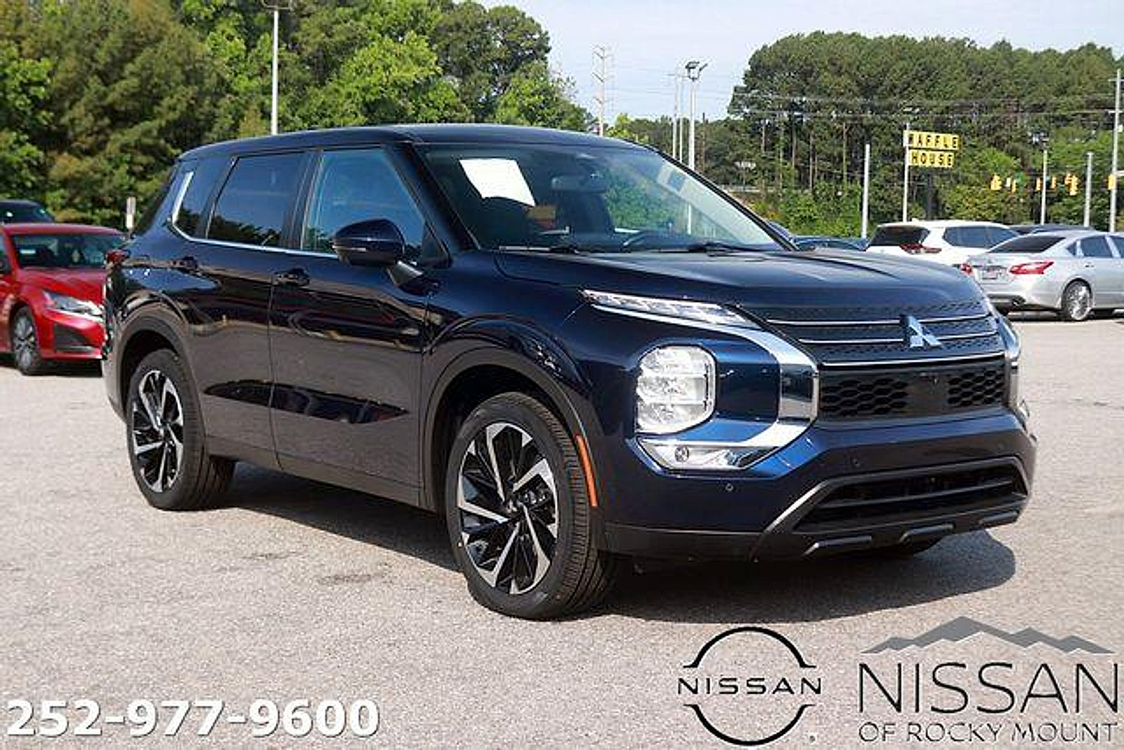 Used 2024 Mitsubishi Outlander FWD