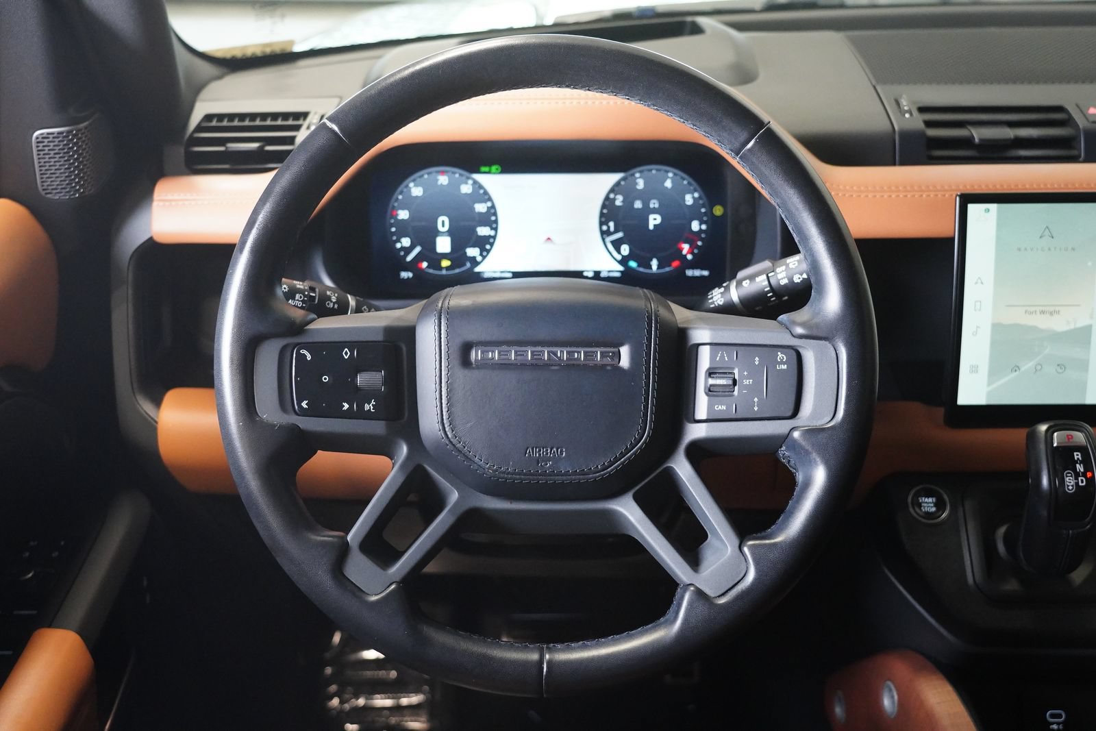 Used 2023 Land Rover Defender 110 X AWD/4WD image 15