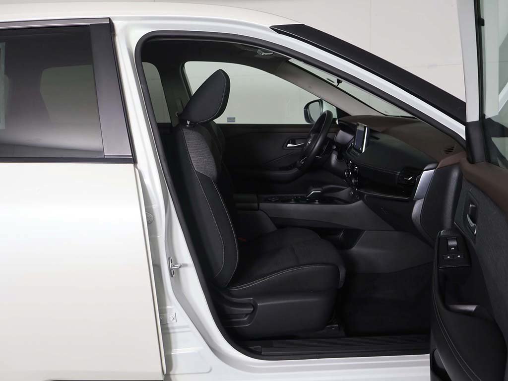 Used 2022 Nissan Rogue SV AWD/4WD image 27