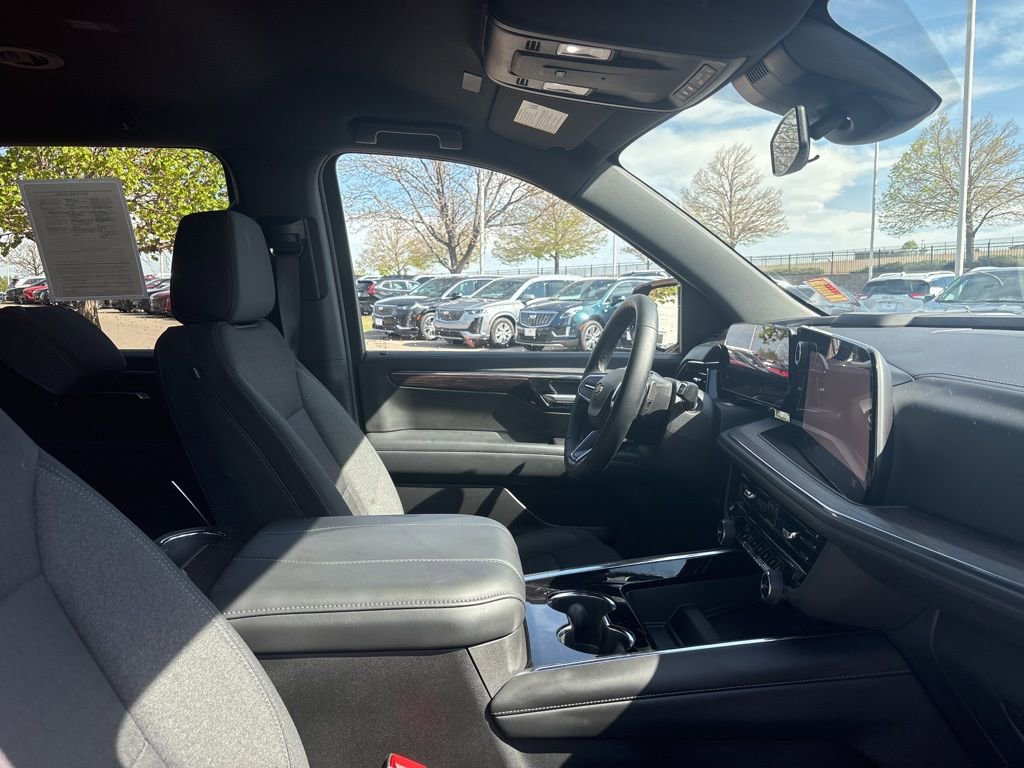 Used 2025 Chevrolet Suburban LS w/ Max Trailering Package AWD/4WD image 25