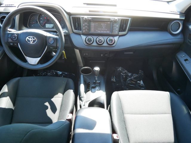 Used 2014 Toyota RAV4 LE AWD/4WD image 12
