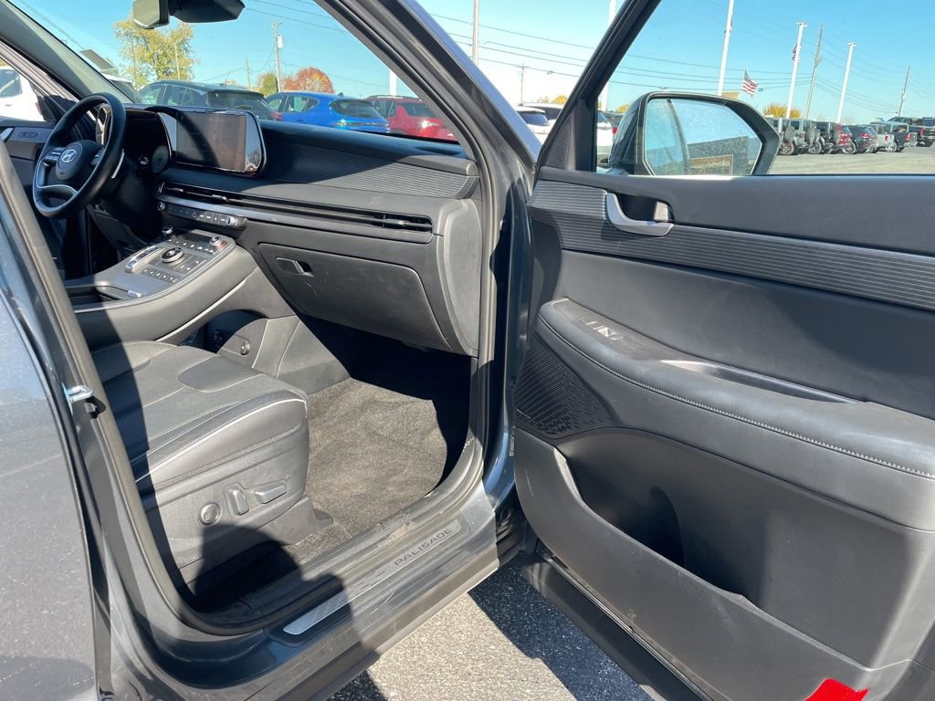 Used 2023 Hyundai Palisade Limited image 43
