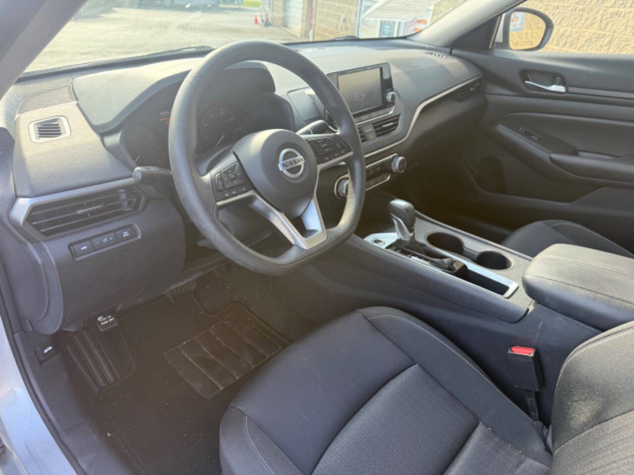 Used 2022 Nissan Altima 2.5 S image 6