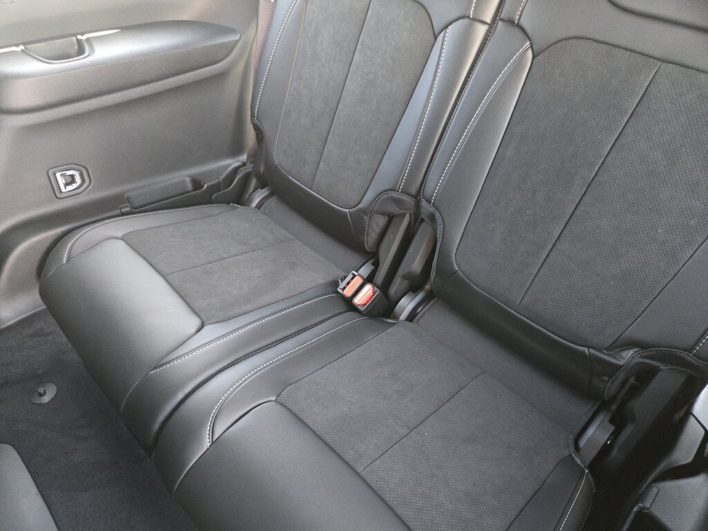 New 2026 Jeep Grand Cherokee L Altitude AWD/4WD image 11