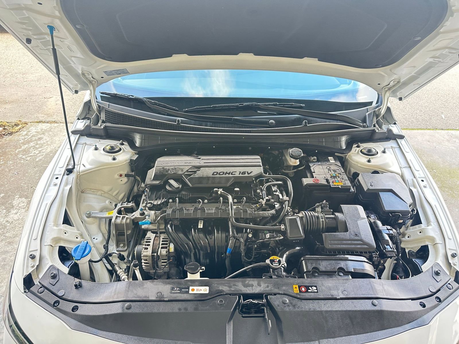 Used 2025 Hyundai Elantra SEL image 35