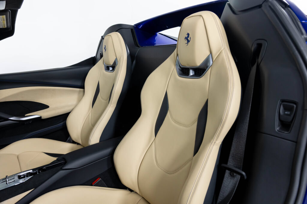 Certified 2025 Ferrari 296 GTS RWD image 5