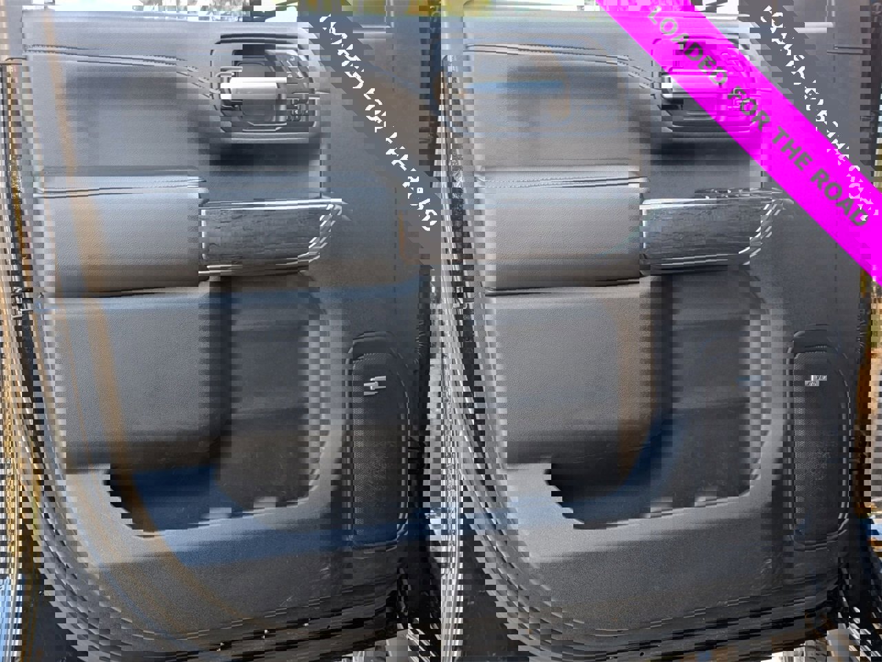 Used 2020 Chevrolet Silverado 2500 LTZ w/ LTZ Premium Package image 7