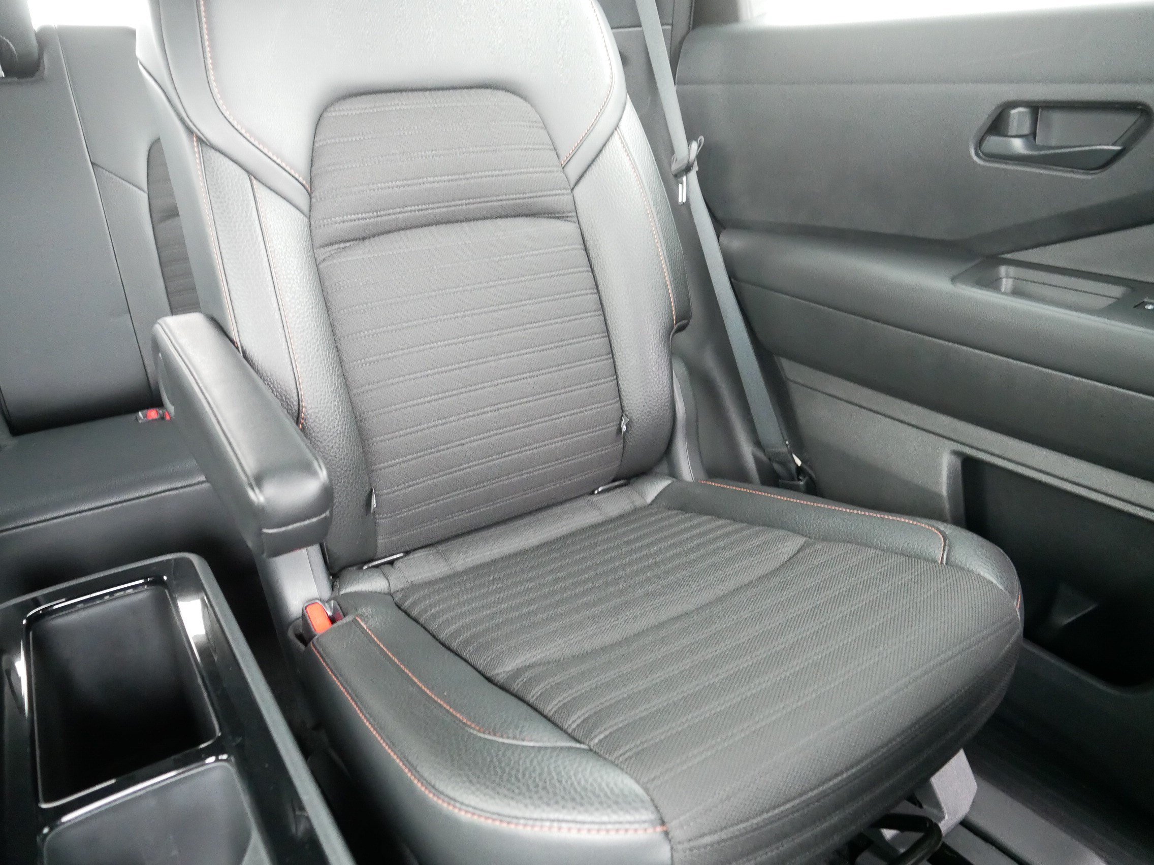Used 2023 Nissan Pathfinder Rock Creek AWD/4WD image 14