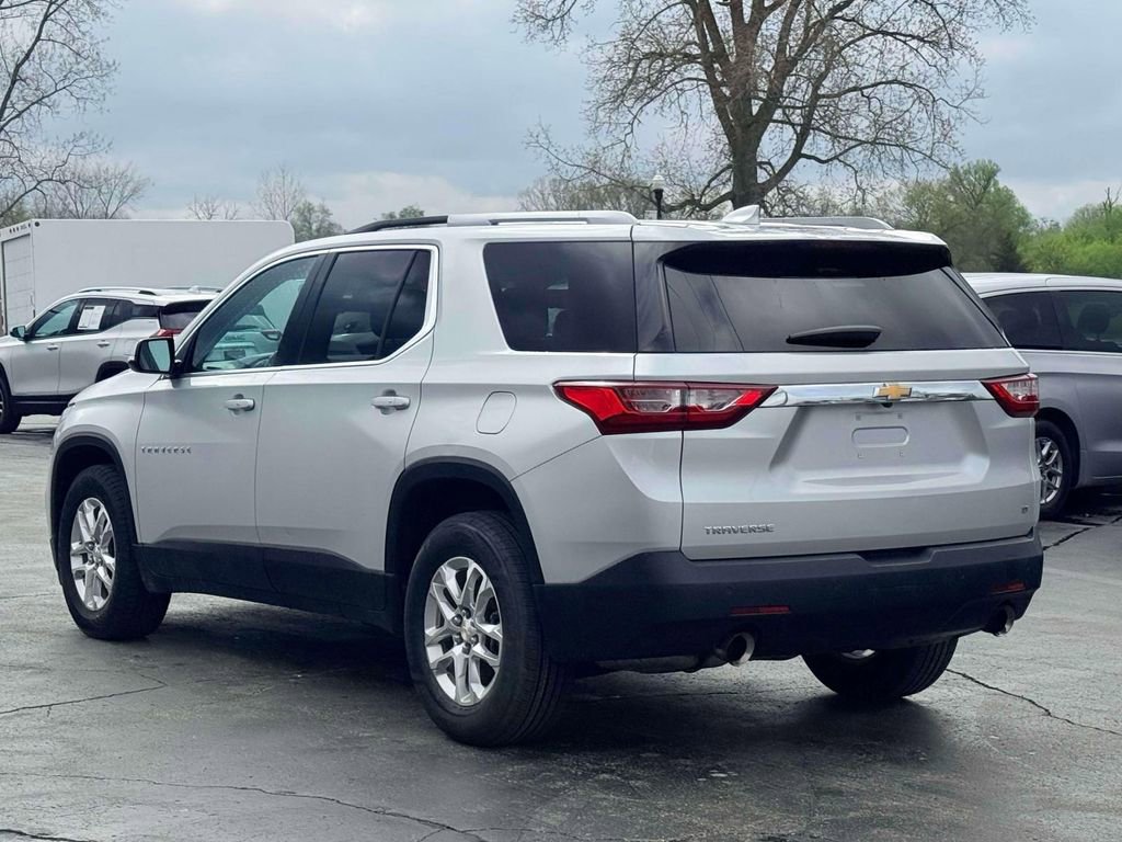 Used 2018 Chevrolet Traverse LT FWD image 9