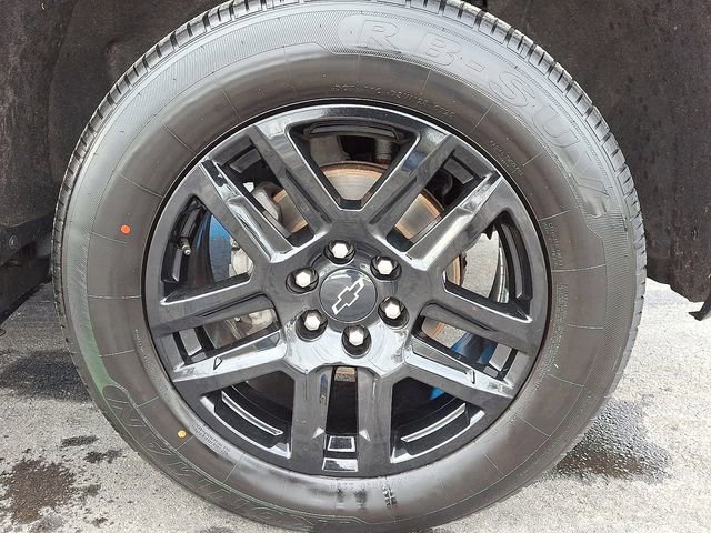 Used 2022 Chevrolet Silverado 1500 LT Trail Boss w/ Bed Protection Package AWD/4WD image 8