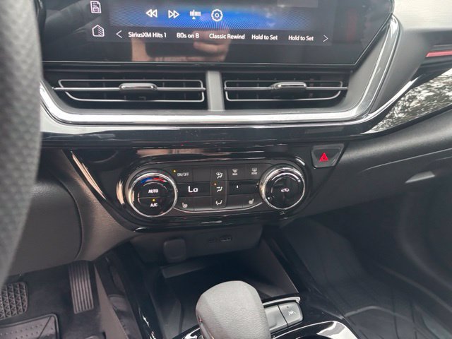 New 2026 Chevrolet Trax RS w/ Sunroof Package FWD image 22