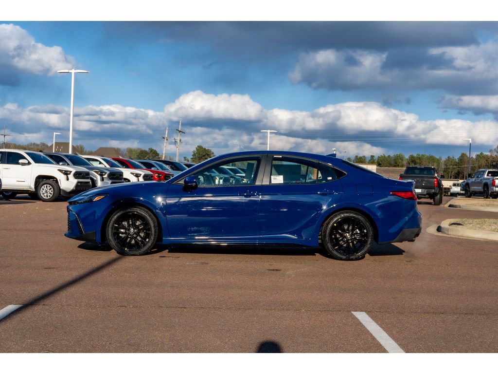 Used 2026 Toyota Camry SE w/ Convenience Package image 8