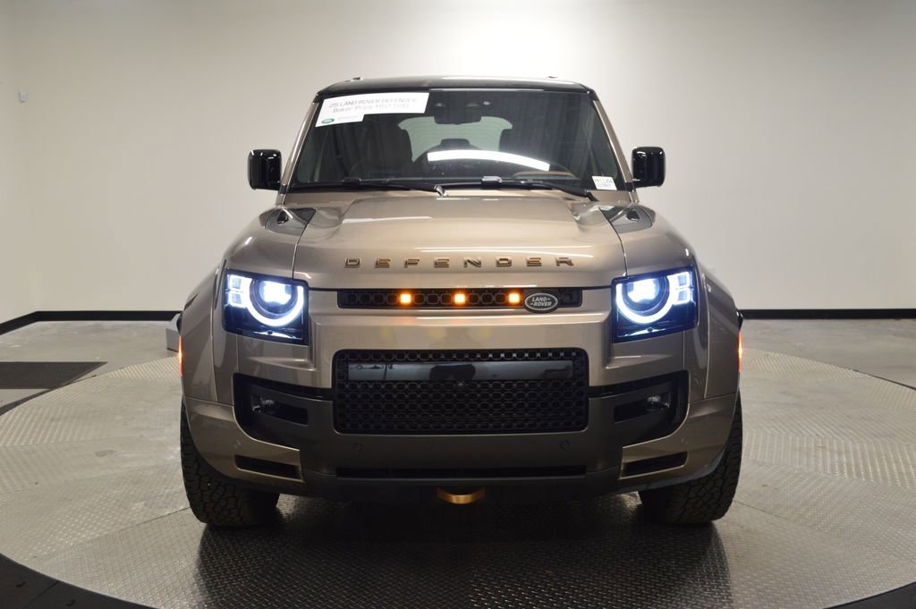 Certified 2025 Land Rover Defender 110 AWD/4WD image 10