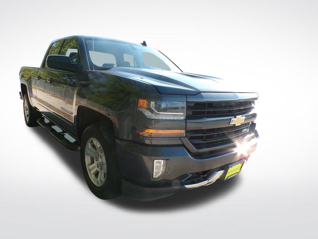 Used 2018 Chevrolet Silverado 1500 LT w/ All Star Edition AWD/4WD image 9