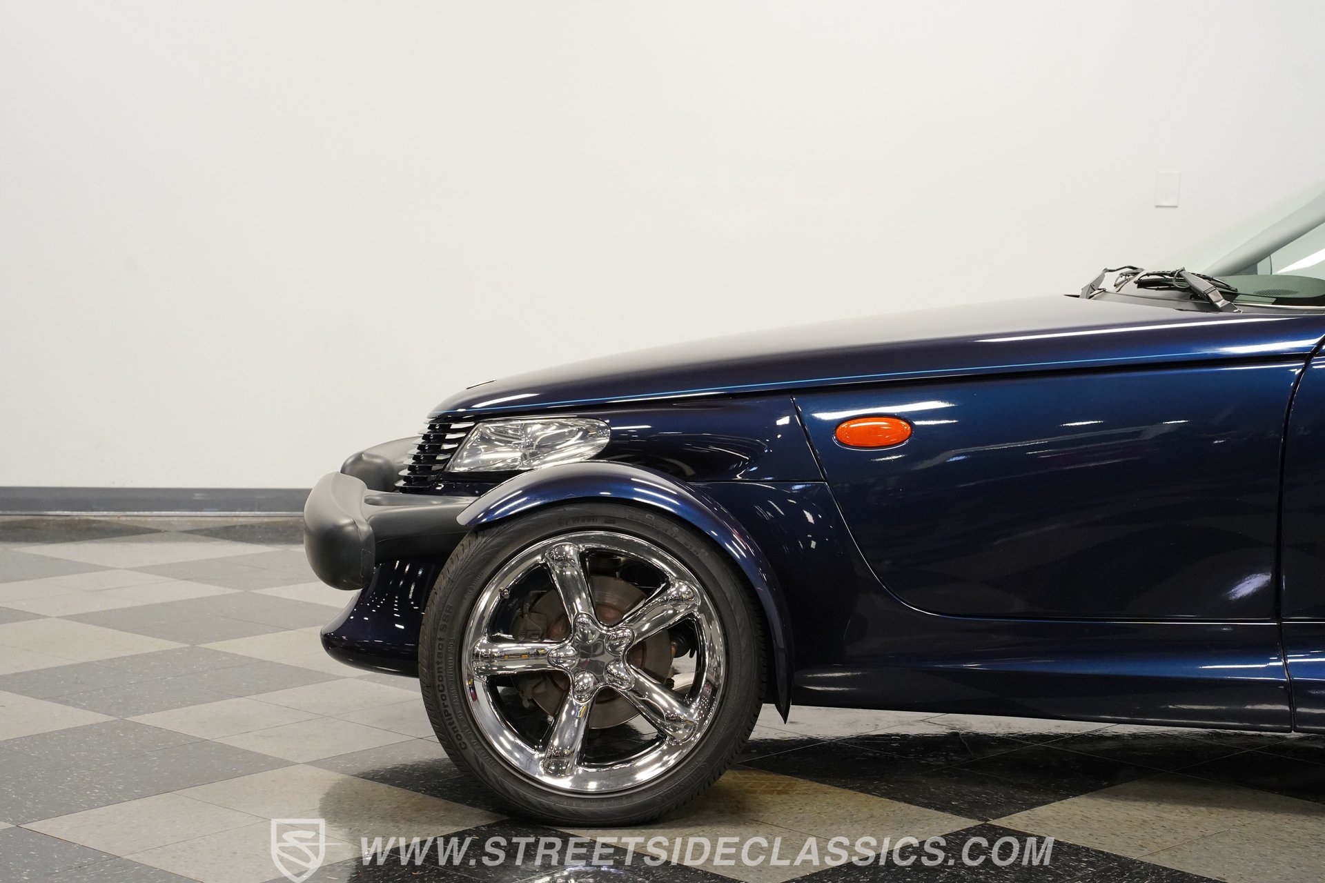Used 2001 Chrysler Prowler RWD image 24