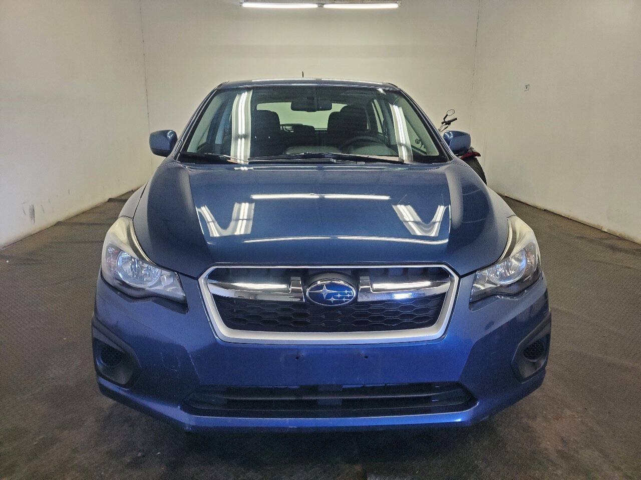 Used 2013 Subaru Impreza 2.0i Premium w/ All-Weather Pkg AWD/4WD image 2