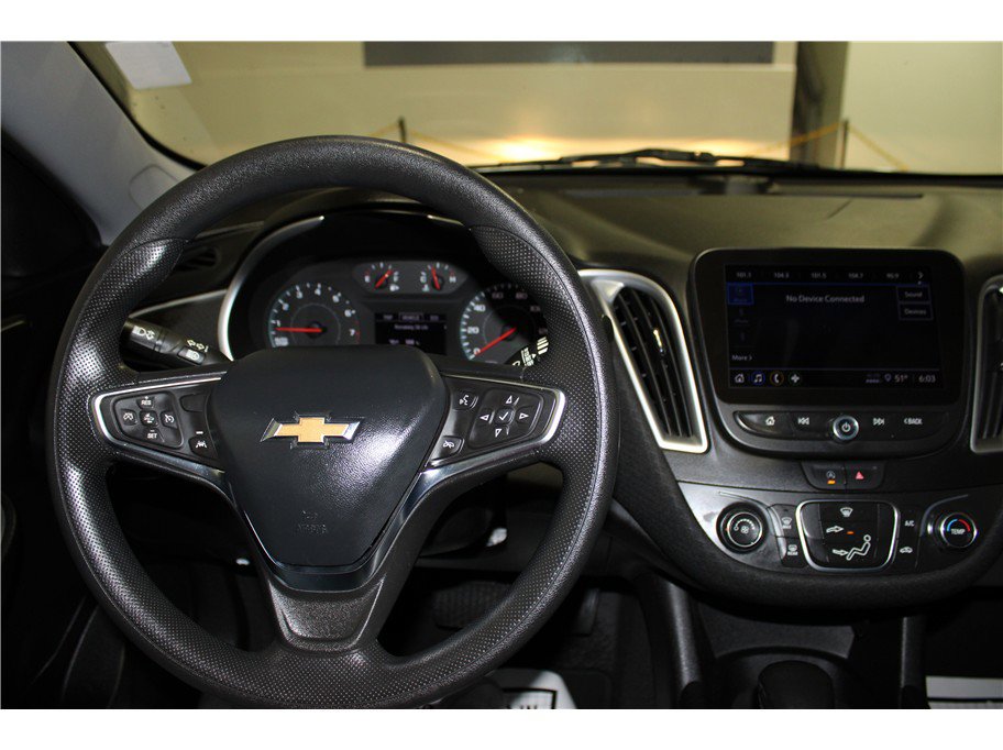 Used 2024 Chevrolet Malibu LS image 33