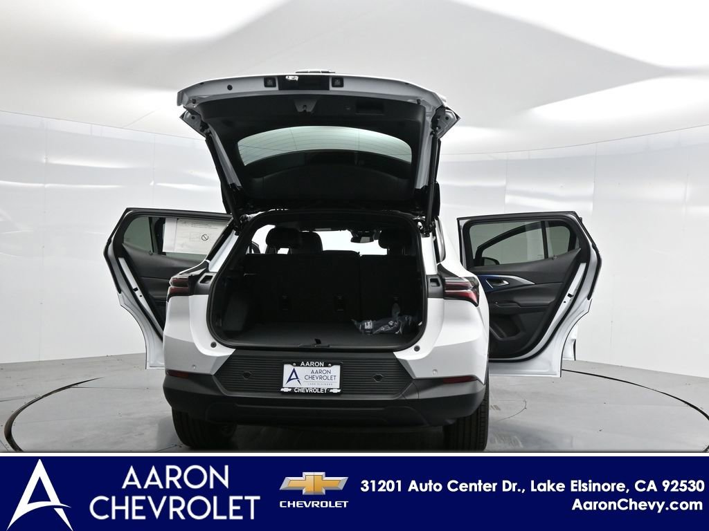 New 2026 Chevrolet Equinox EV LT image 37