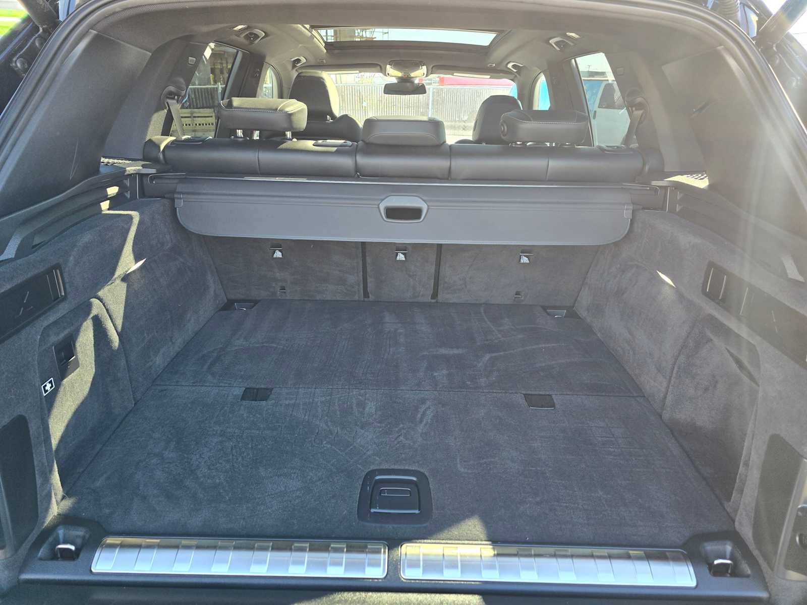 Used 2023 BMW X5 xDrive45e image 28