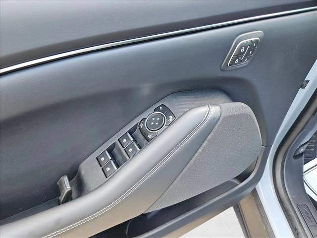Used 2025 Ford Mustang Mach-E Select w/ Comfort Package Lite RWD image 13