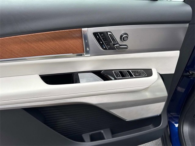 New 2026 Cadillac Vistiq Sport w/ LPO, Floor Liner Package image 15