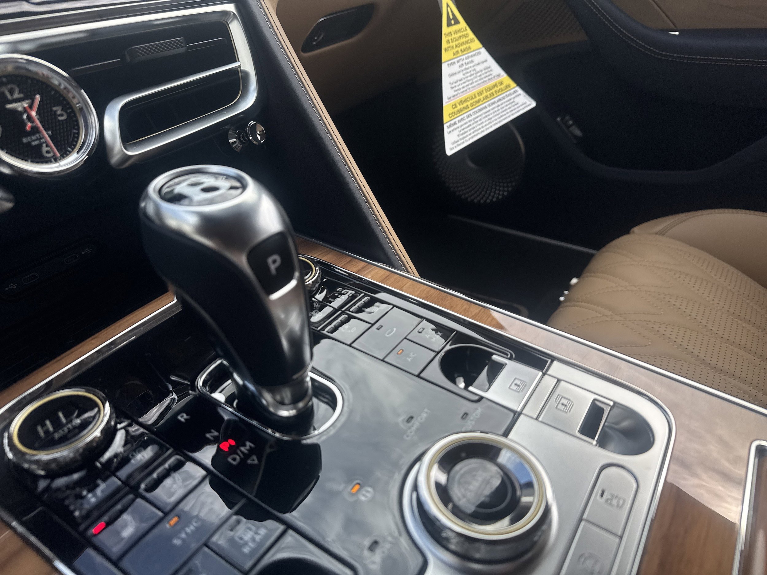 New 2026 Bentley Flying Spur Plug-In Hybrid image 17