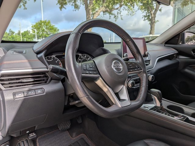 Used 2022 Nissan Altima 2.5 SR w/ Midnight Edition Package image 6