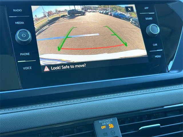 Certified 2023 Volkswagen Taos SE w/ Panoramic Sunroof Package image 42