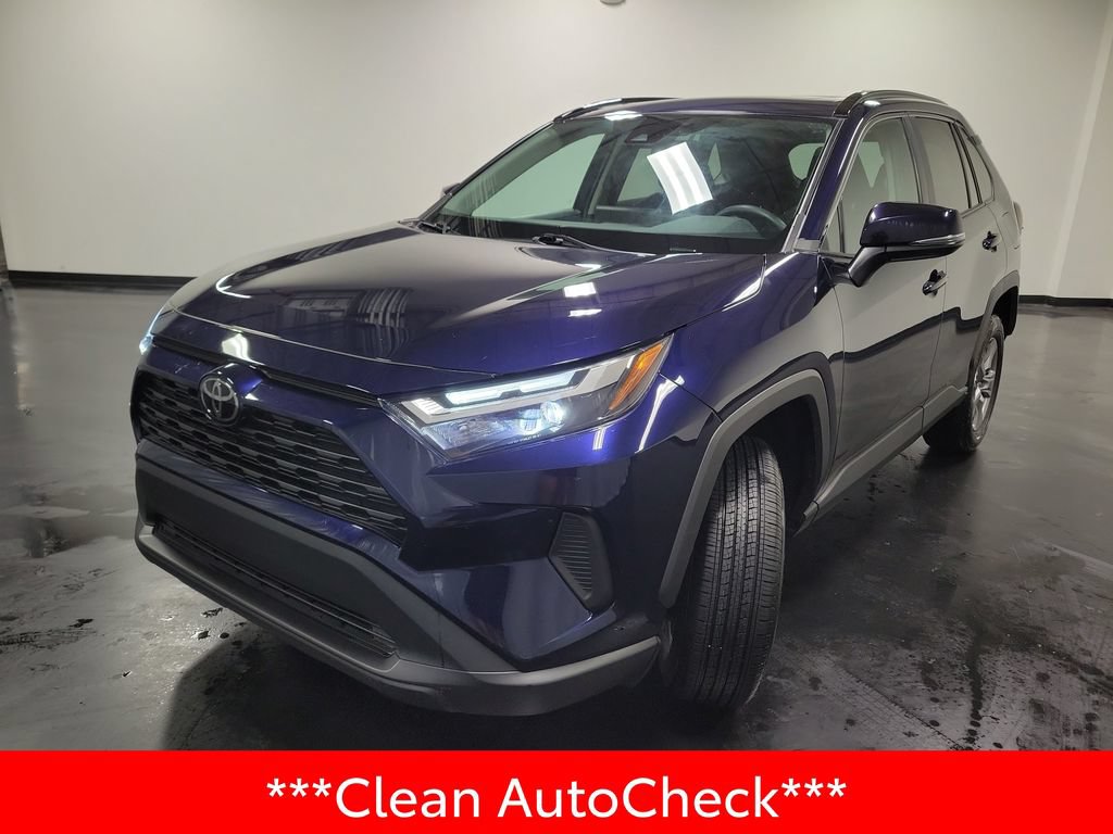 Used 2024 Toyota RAV4 XLE w/ Convenience Package AWD/4WD image 4