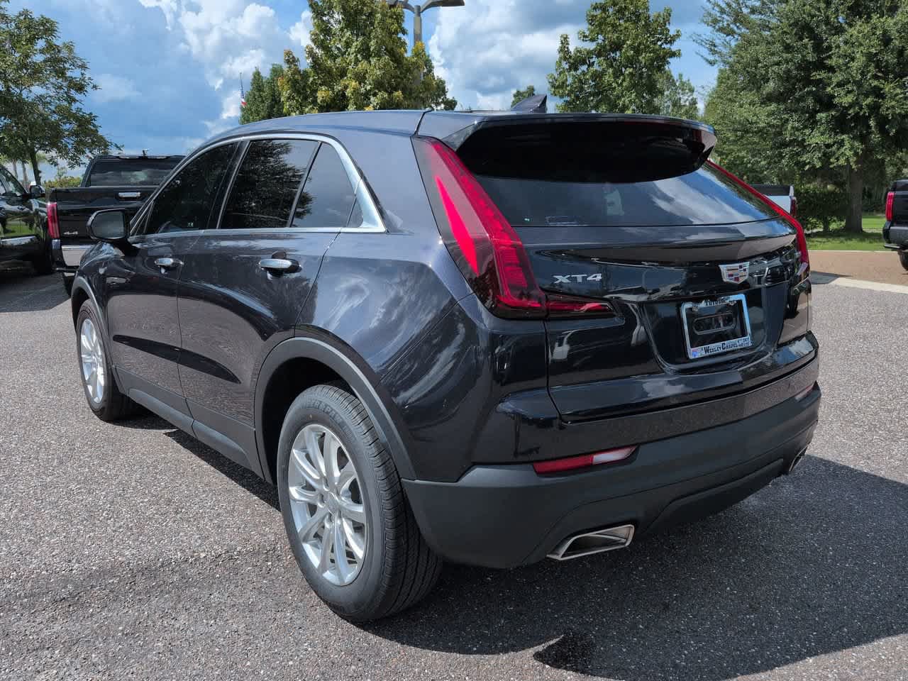 Used 2023 Cadillac XT4 Luxury FWD image 4