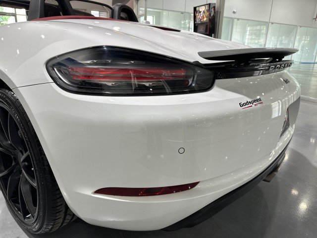 Used 2017 Porsche 718 Boxster RWD image 21