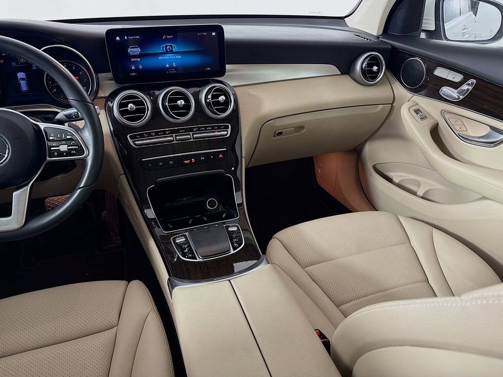 Used 2021 Mercedes-Benz GLC 300 GLC 300 image 25