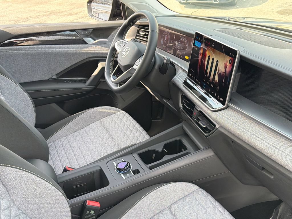 New 2026 Volkswagen Tiguan S AWD/4WD image 19